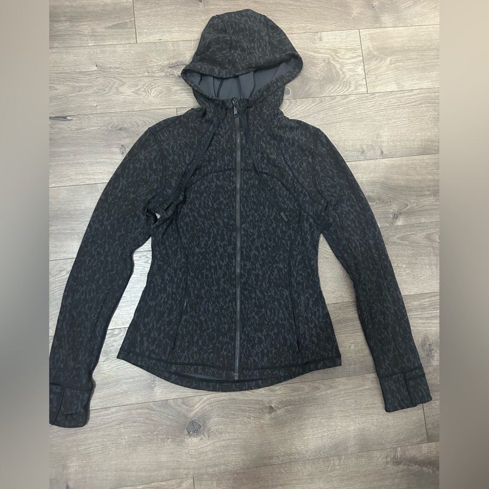 Lululemon Hooded Define Jacket *Nulu 
Leopard Camo Deep Coal Multi